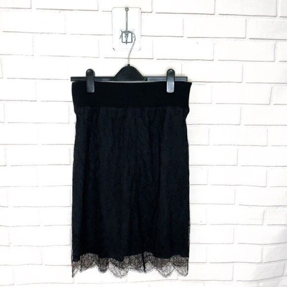 2 for $30 RED VALENTINO Black Lace Skirt - Picture 4 of 9